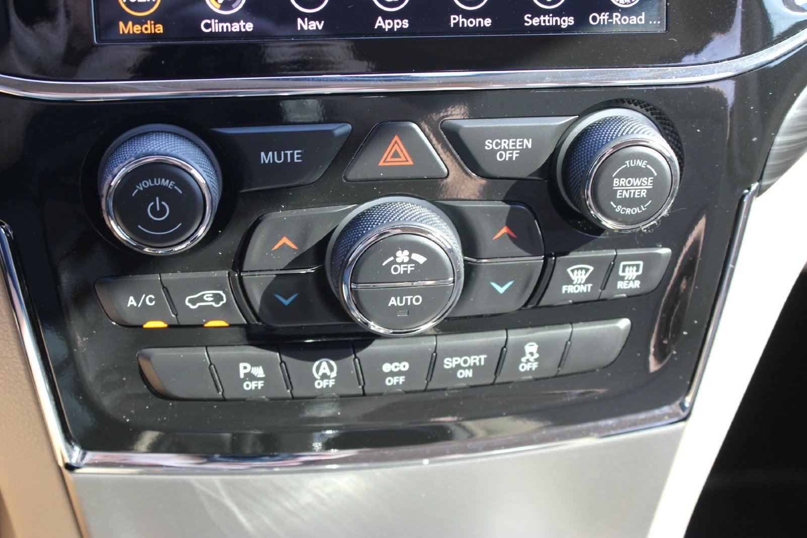 2022 Jeep Grand Cherokee WK Laredo E