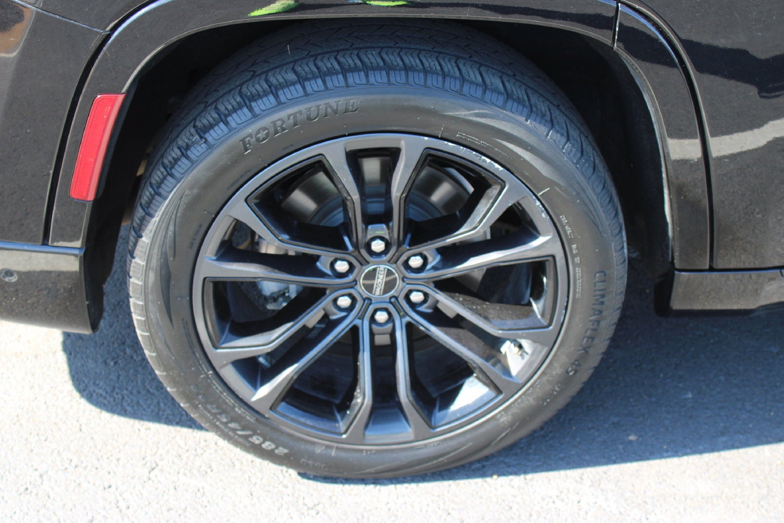 2024 Jeep Grand Wagoneer Series II Obsidian