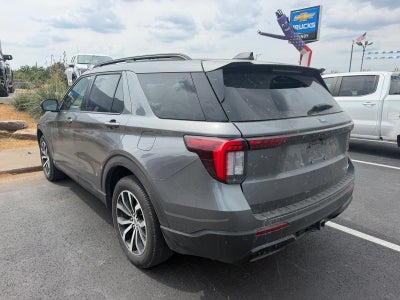 2025 Ford Explorer ST-Line