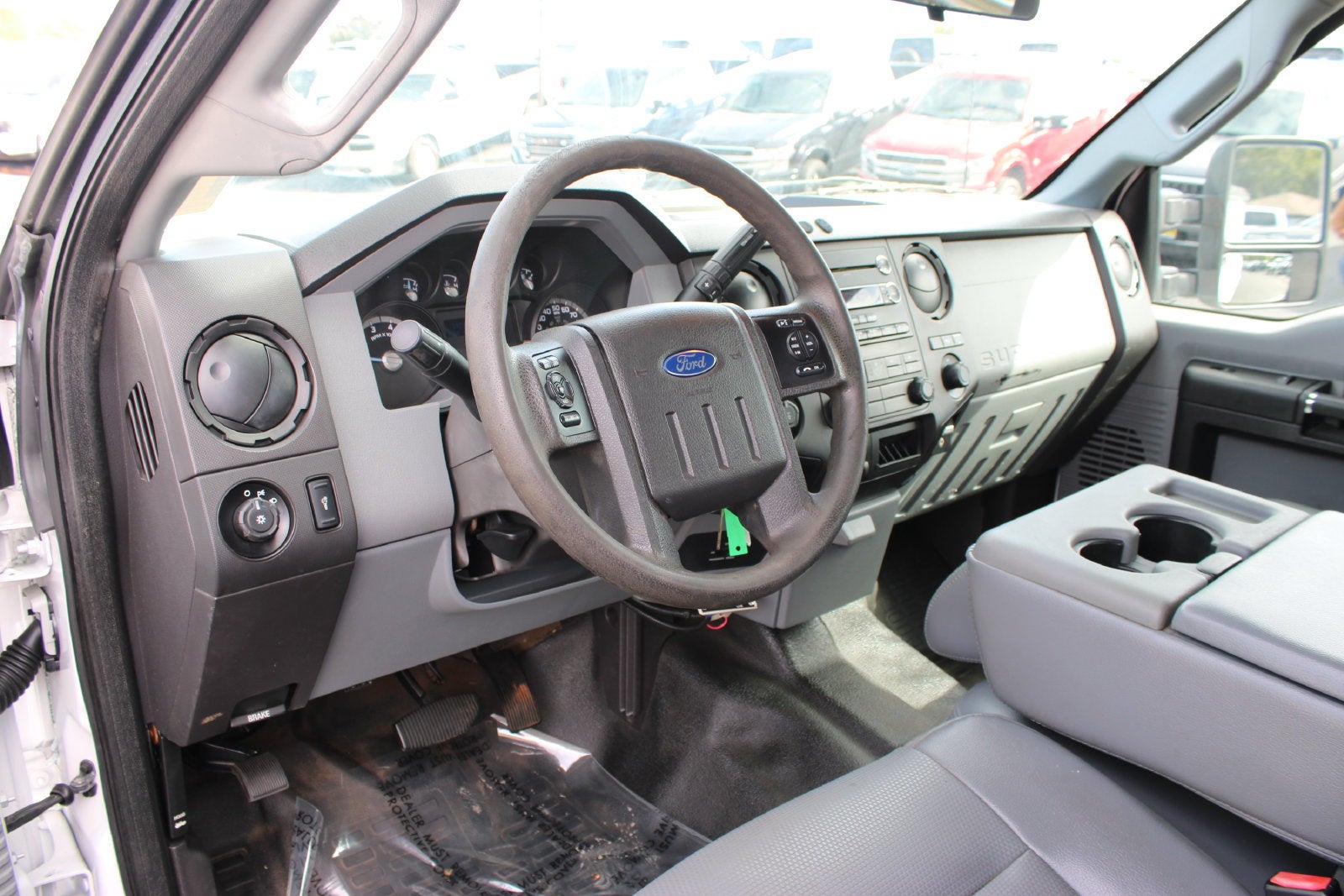 2014 Ford Super Duty F-350 SRW XL