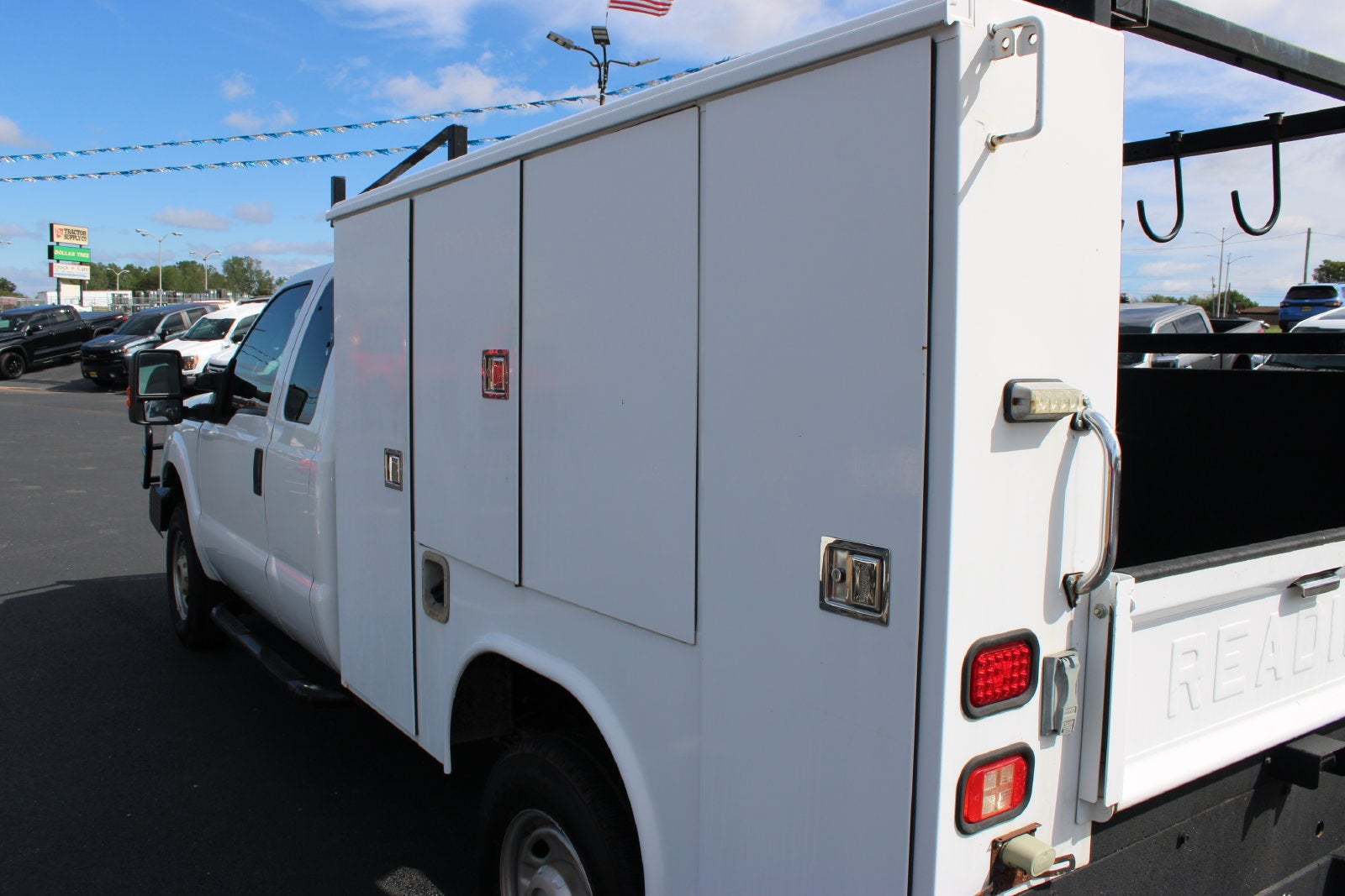 2014 Ford Super Duty F-350 SRW XL