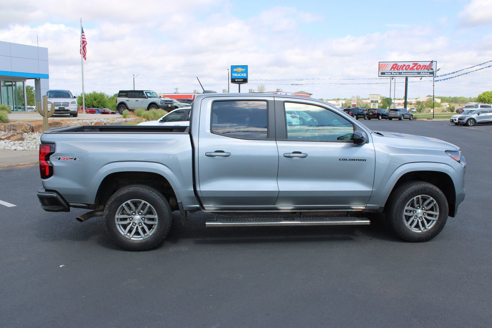 2023 Chevrolet Colorado LT