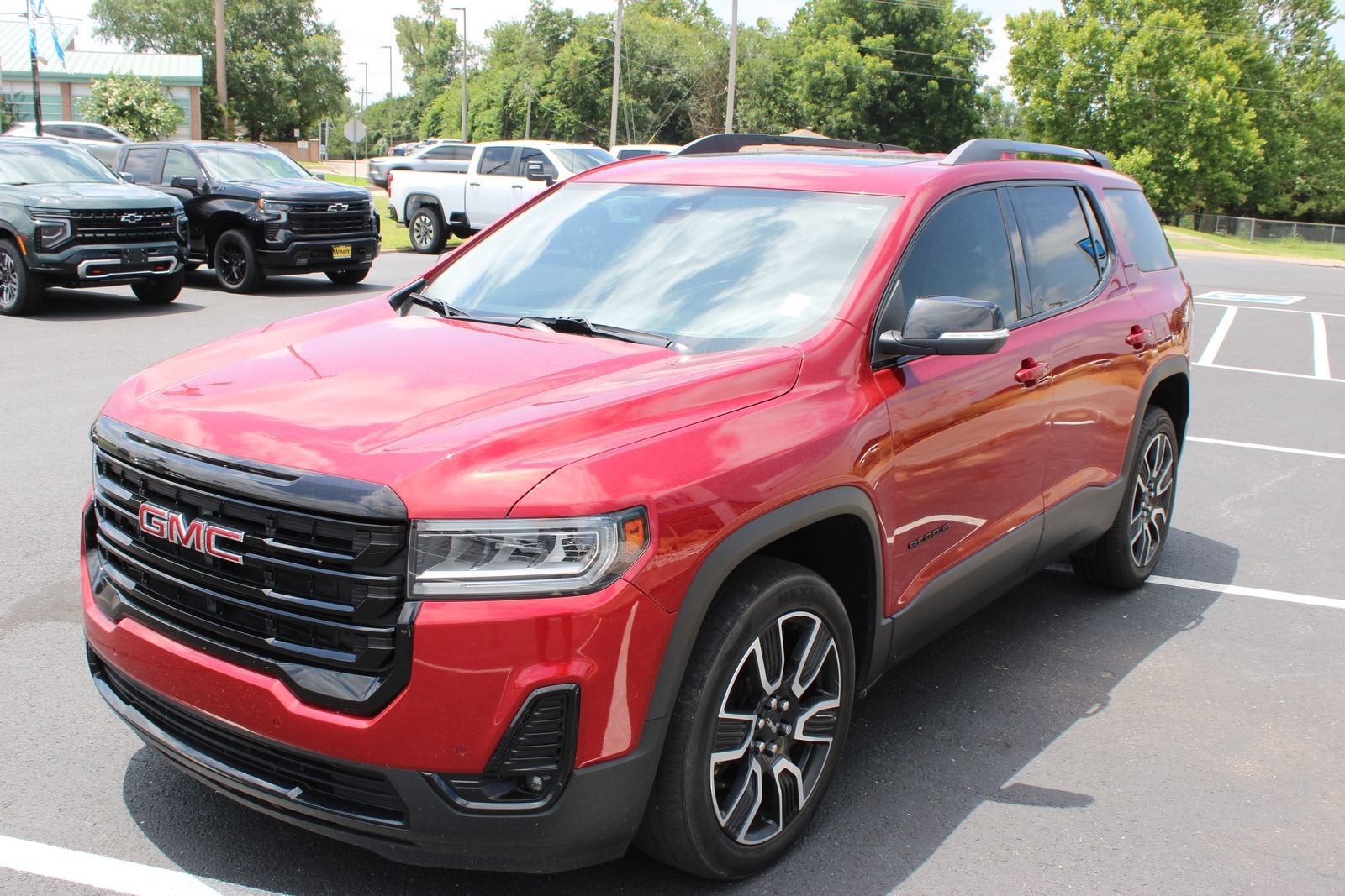 2021 GMC Acadia SLT