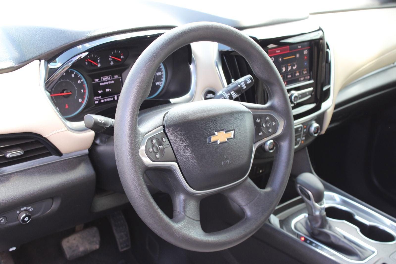 2022 Chevrolet Traverse LS