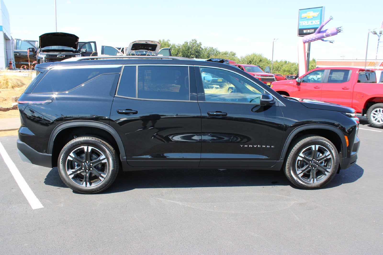 2027 Chevrolet Traverse LT