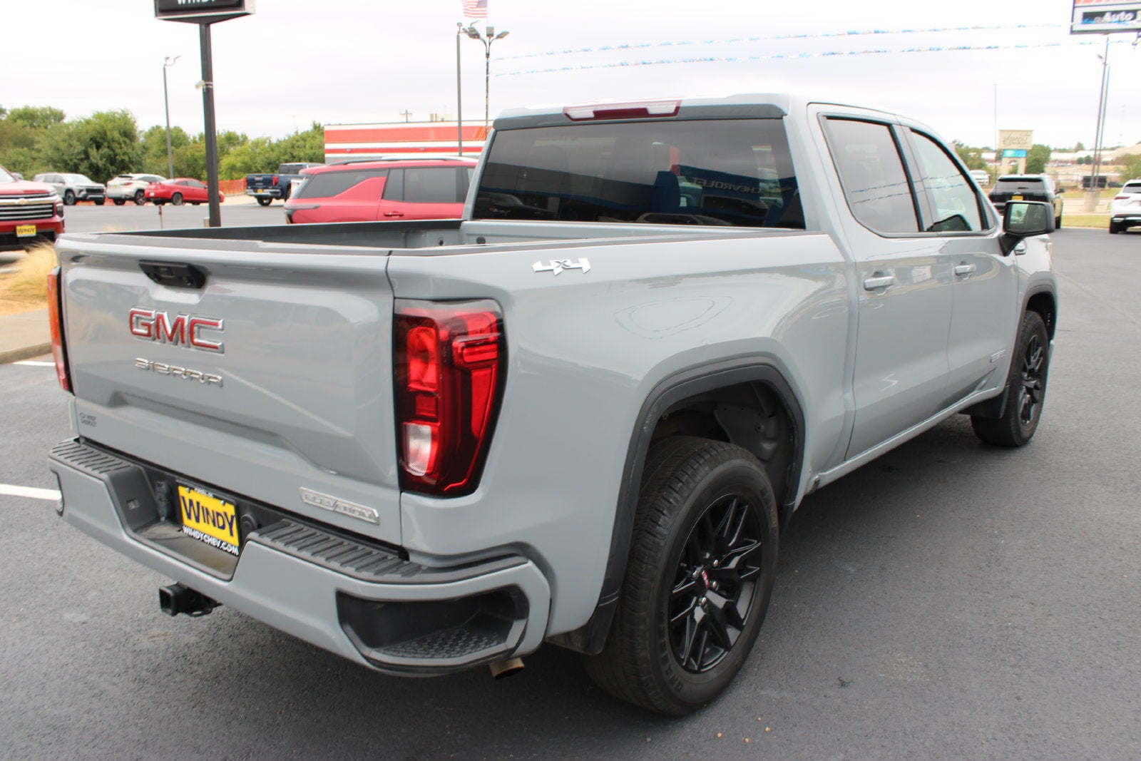 2024 GMC Sierra 1500 Elevation