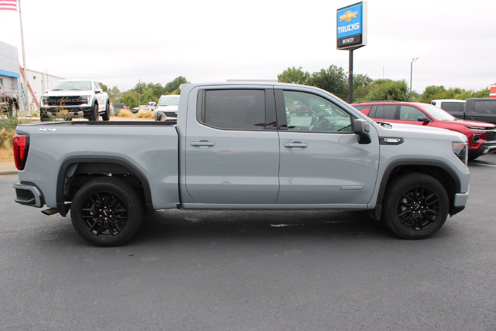 2024 GMC Sierra 1500 Elevation