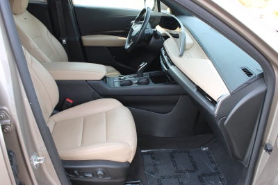 2025 Cadillac XT4 Premium Luxury