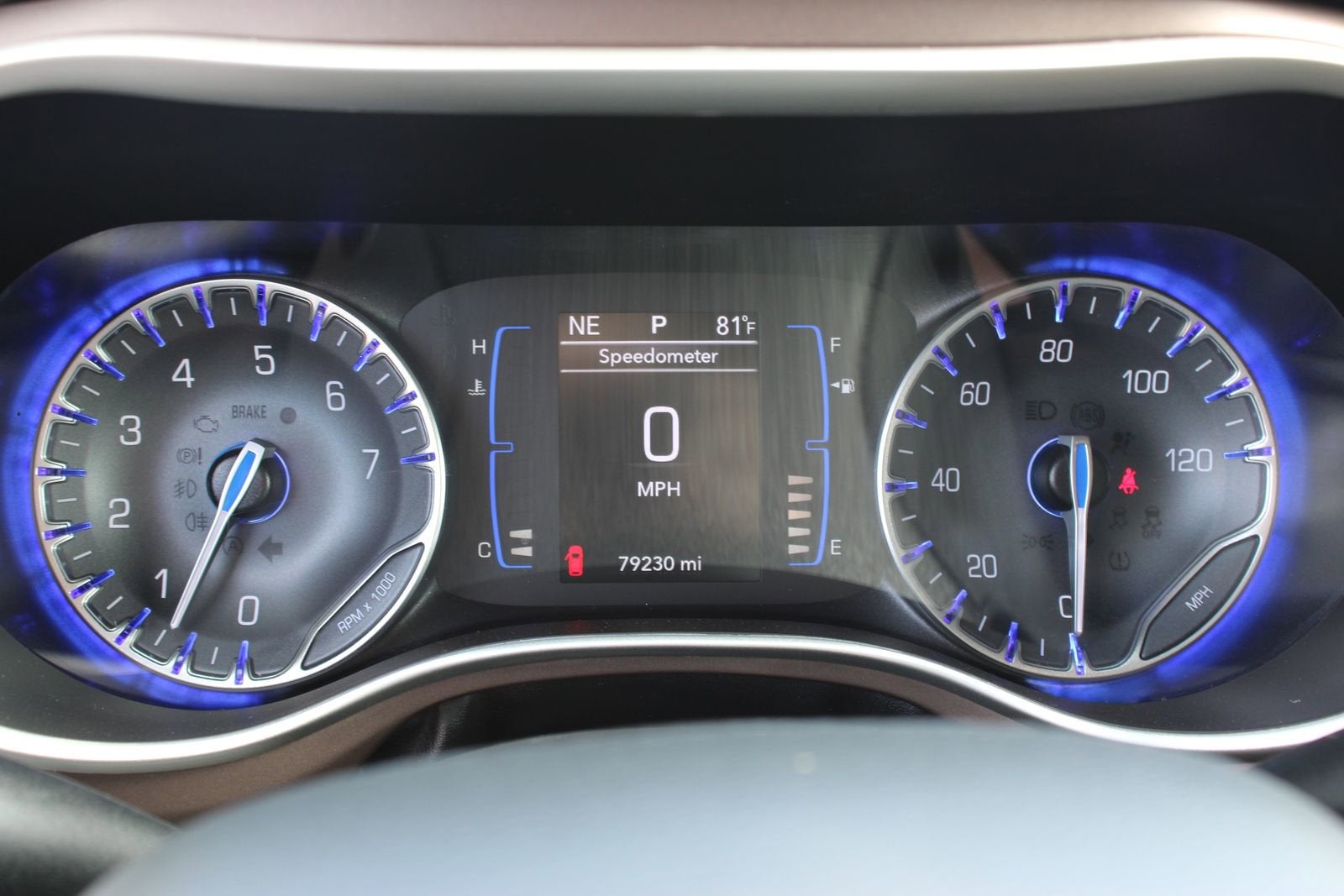 2022 Chrysler Voyager LX