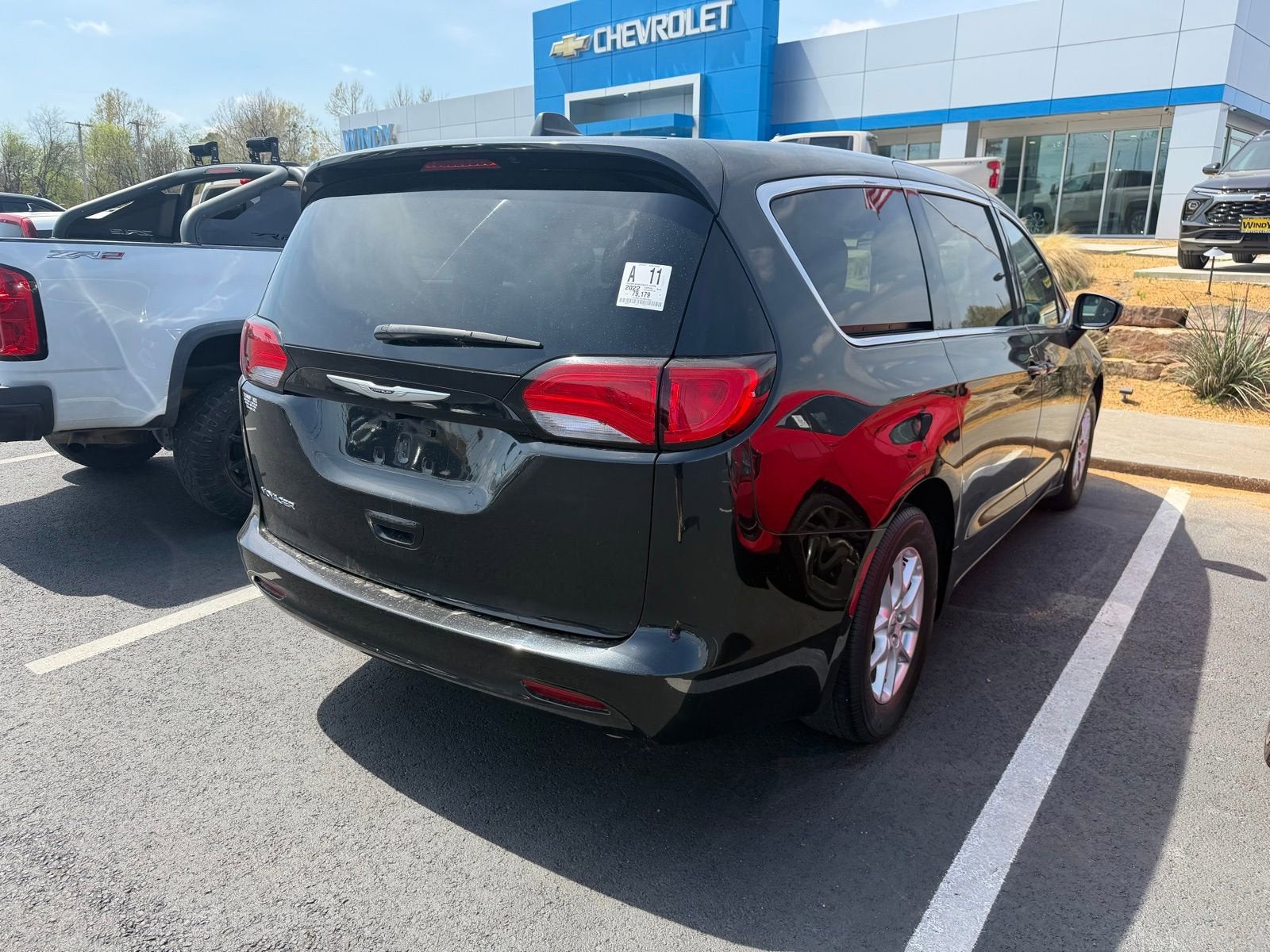 2022 Chrysler Voyager LX