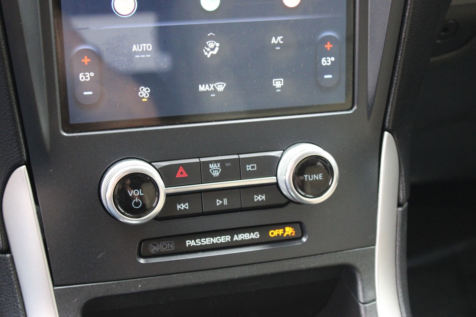 2022 Ford Edge SE