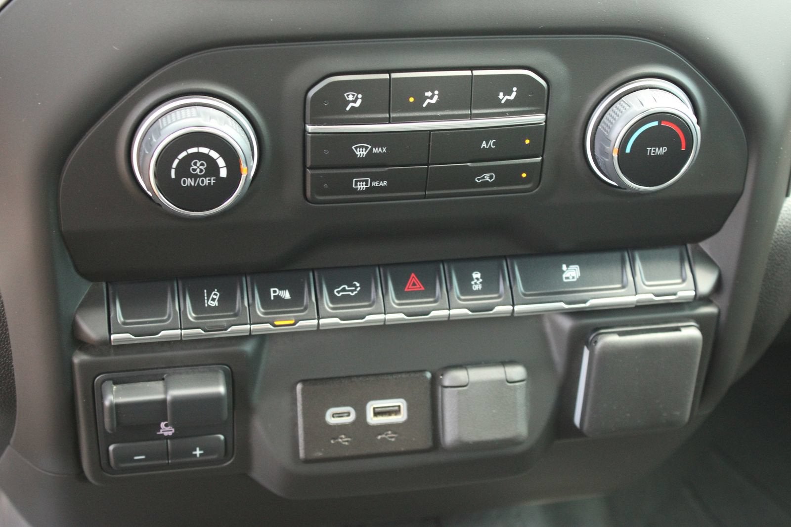 2025 Chevrolet Silverado 2500 HD Custom