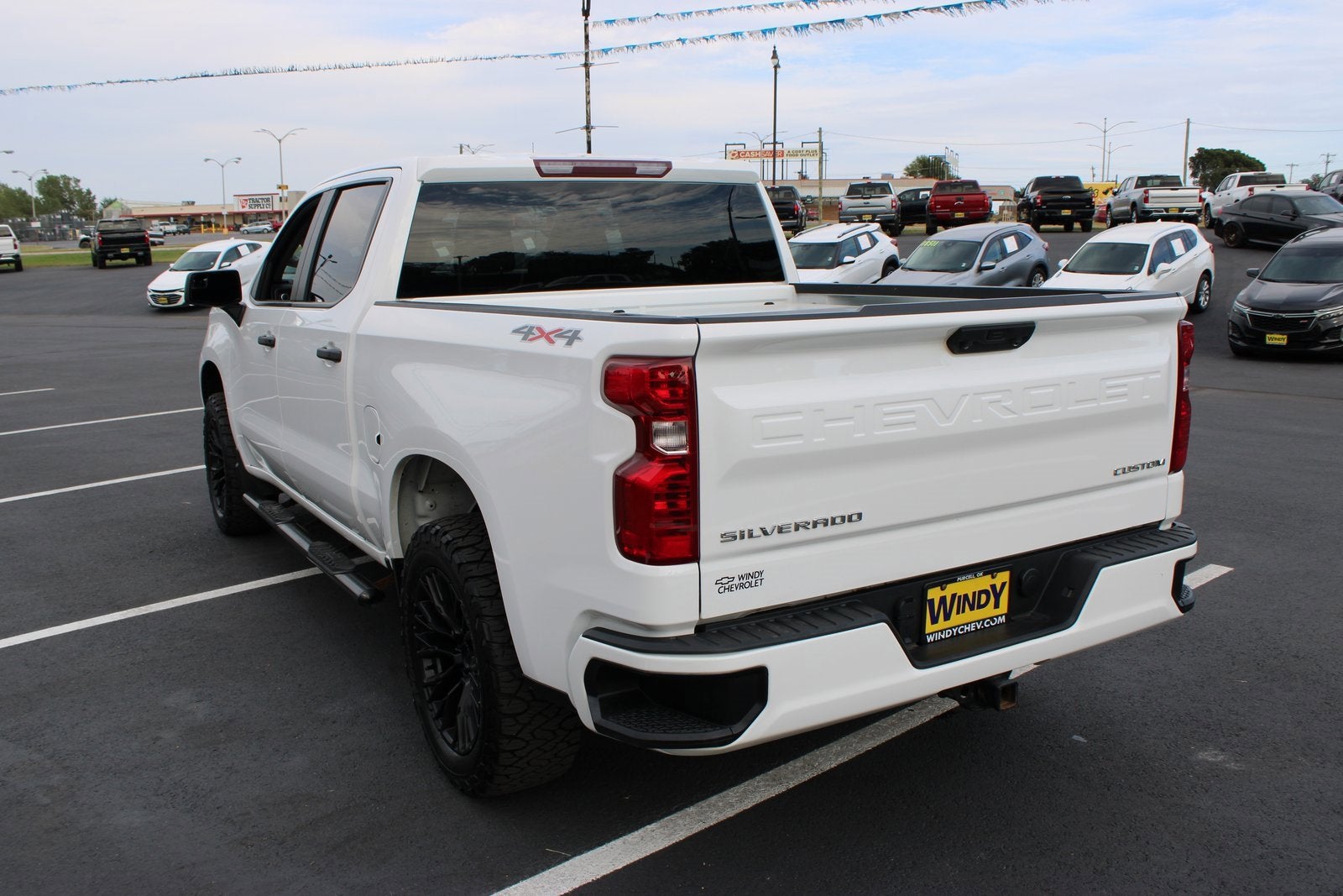2023 Chevrolet Silverado 1500 Custom