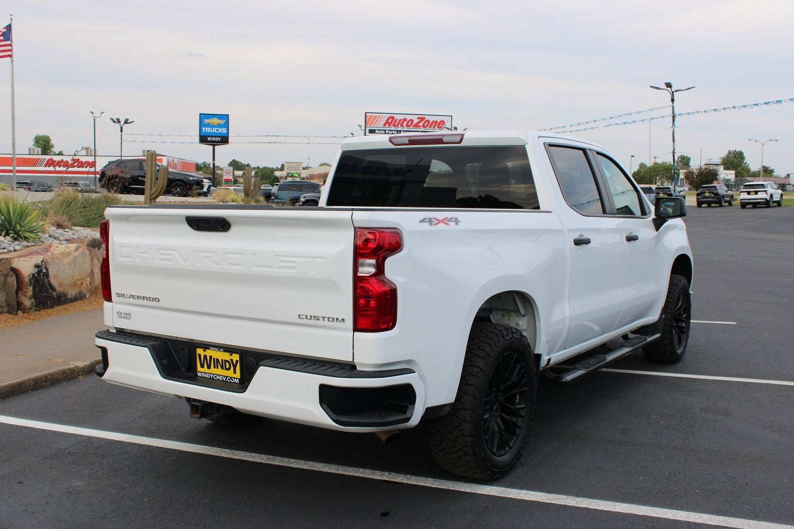 2023 Chevrolet Silverado 1500 Custom