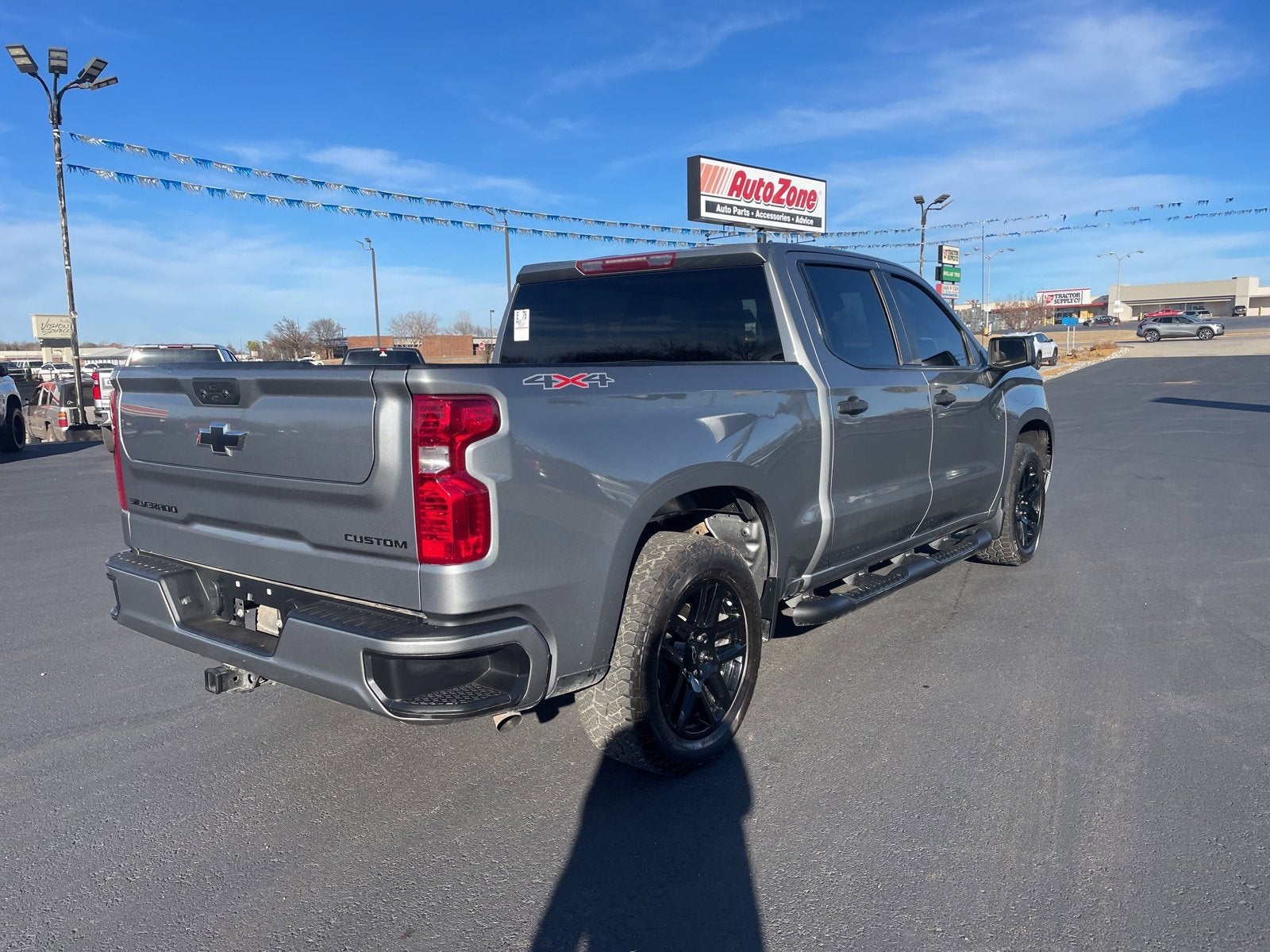 2023 Chevrolet Silverado 1500 Custom
