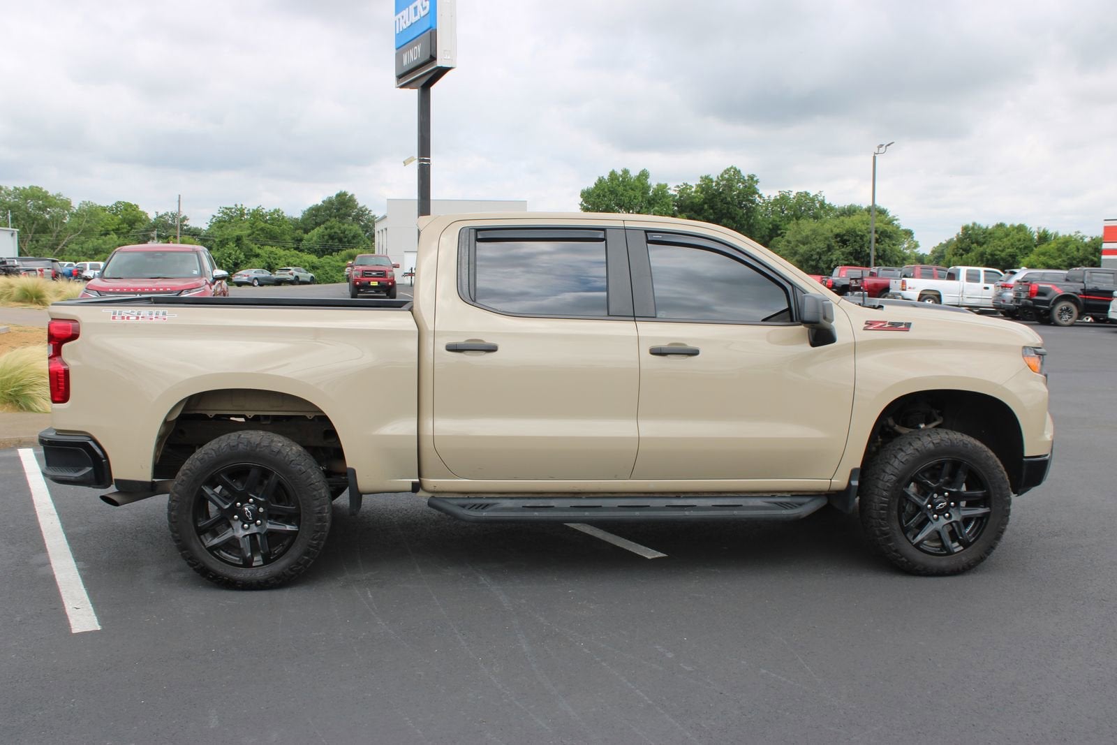 2022 Chevrolet Silverado 1500 Custom Trail Boss
