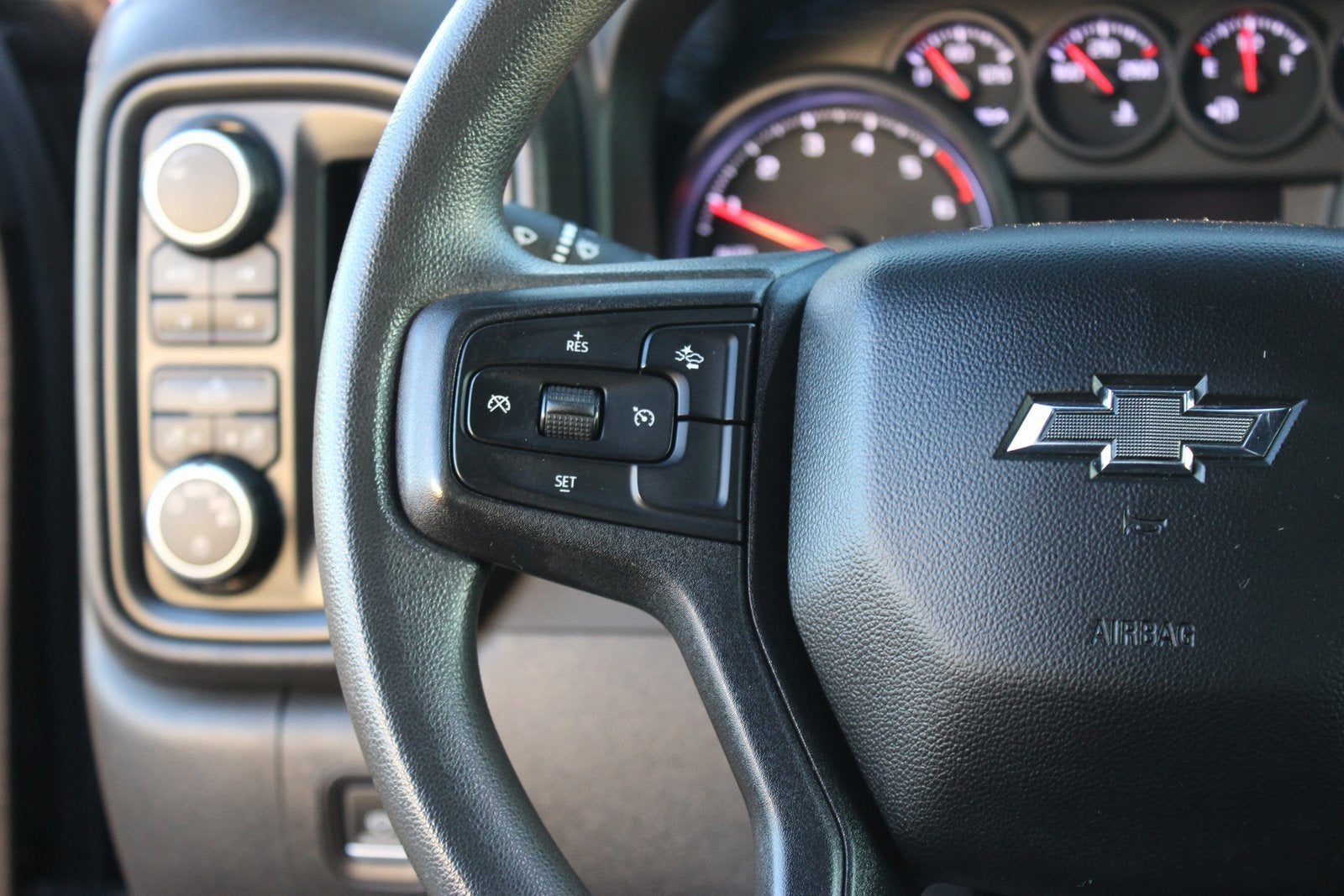 2024 Chevrolet Silverado 1500 Custom Trail Boss