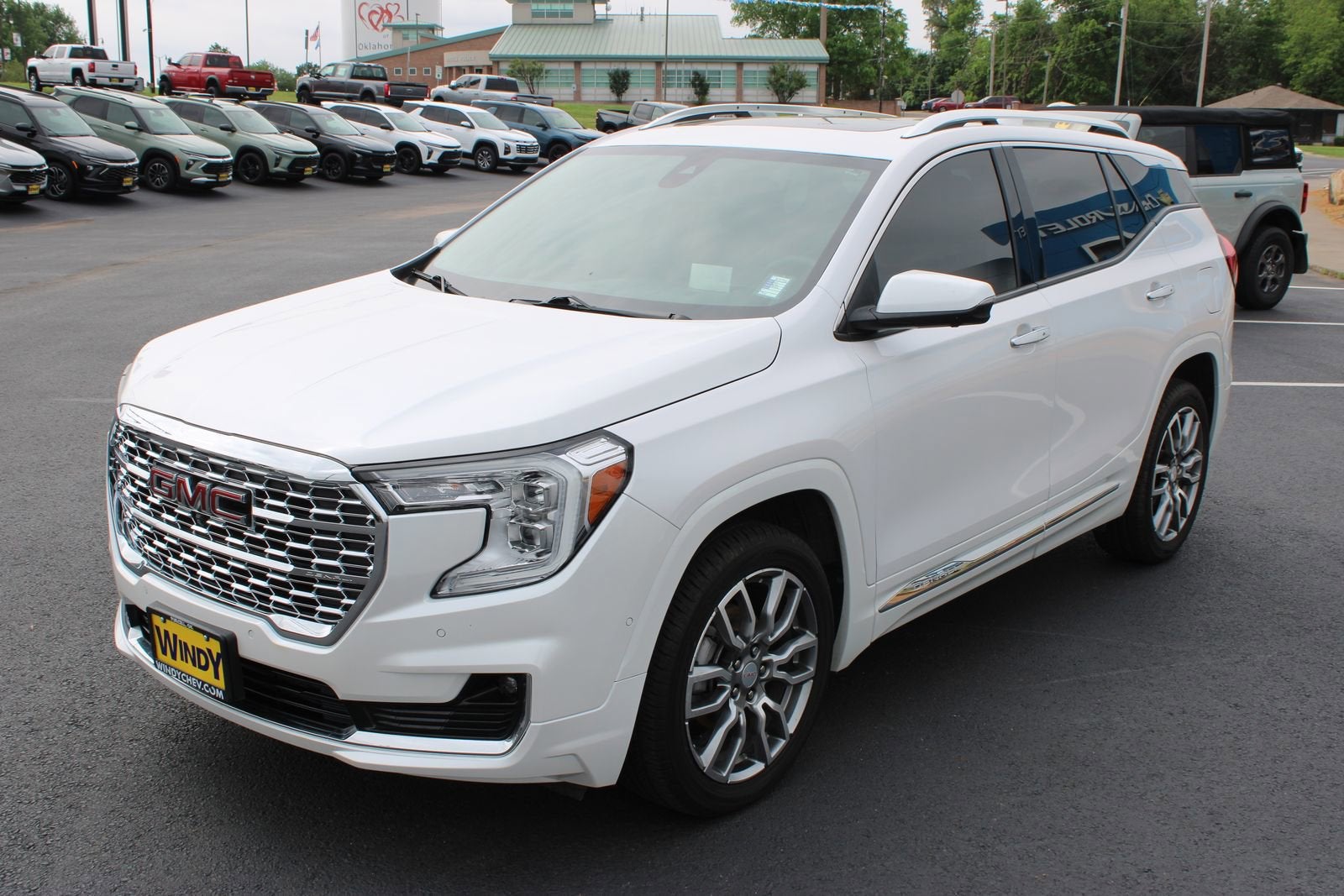 2023 GMC Terrain Denali