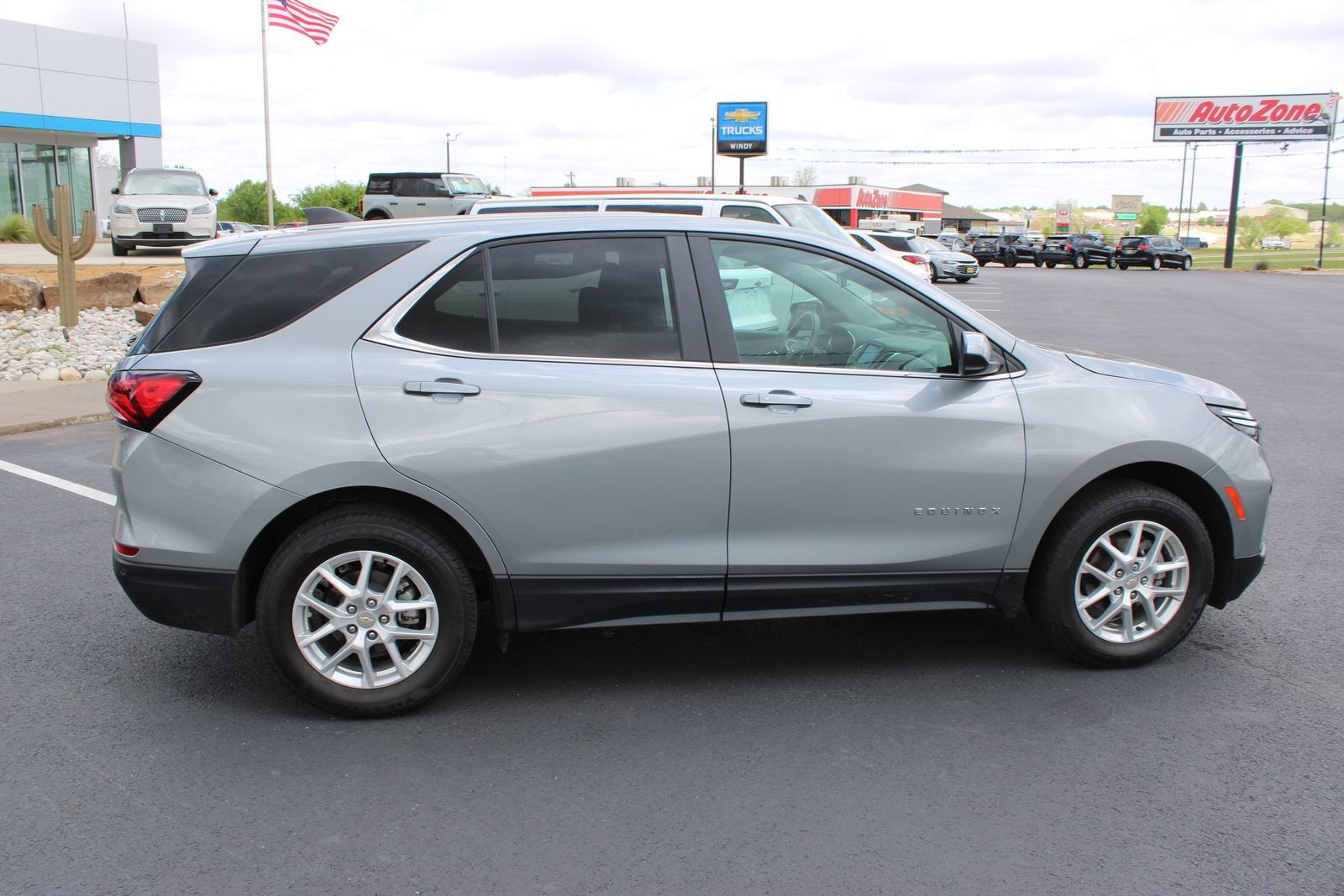 2024 Chevrolet Equinox LT