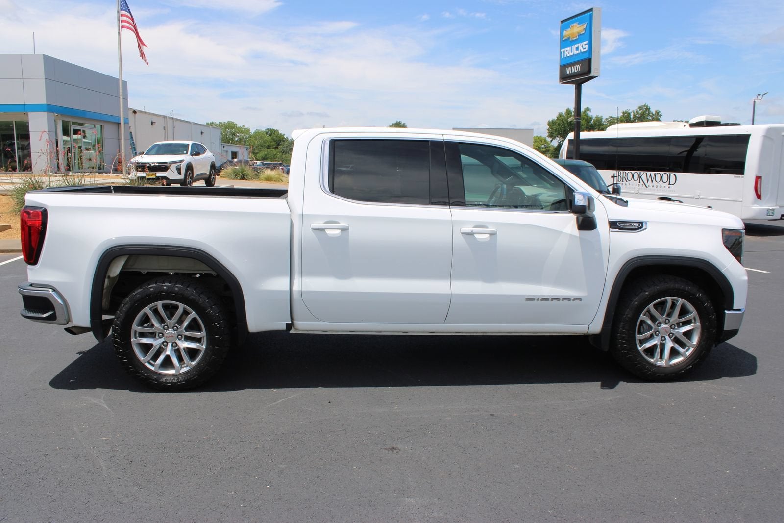 2023 GMC Sierra 1500 SLE