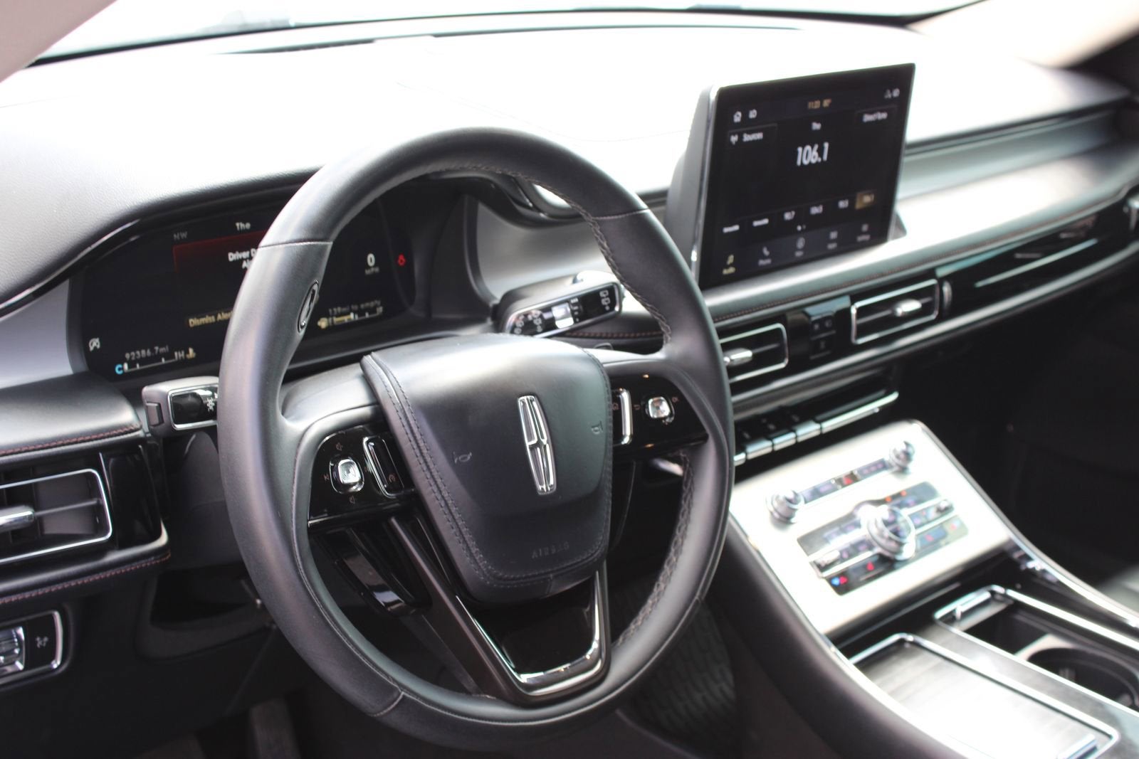 2022 Lincoln Aviator Standard