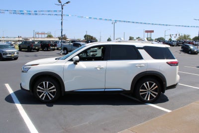 2024 Nissan Pathfinder Platinum