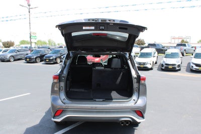 2022 Toyota Highlander XSE