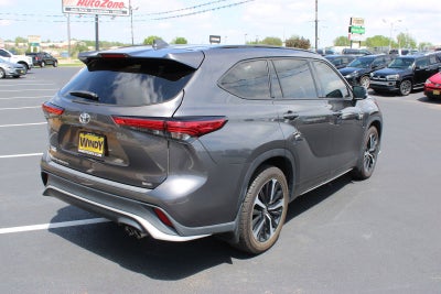 2022 Toyota Highlander XSE