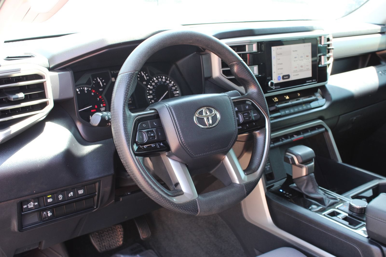 2024 Toyota Tundra 4WD SR5