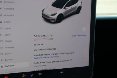 2024 Tesla Model Y Performance