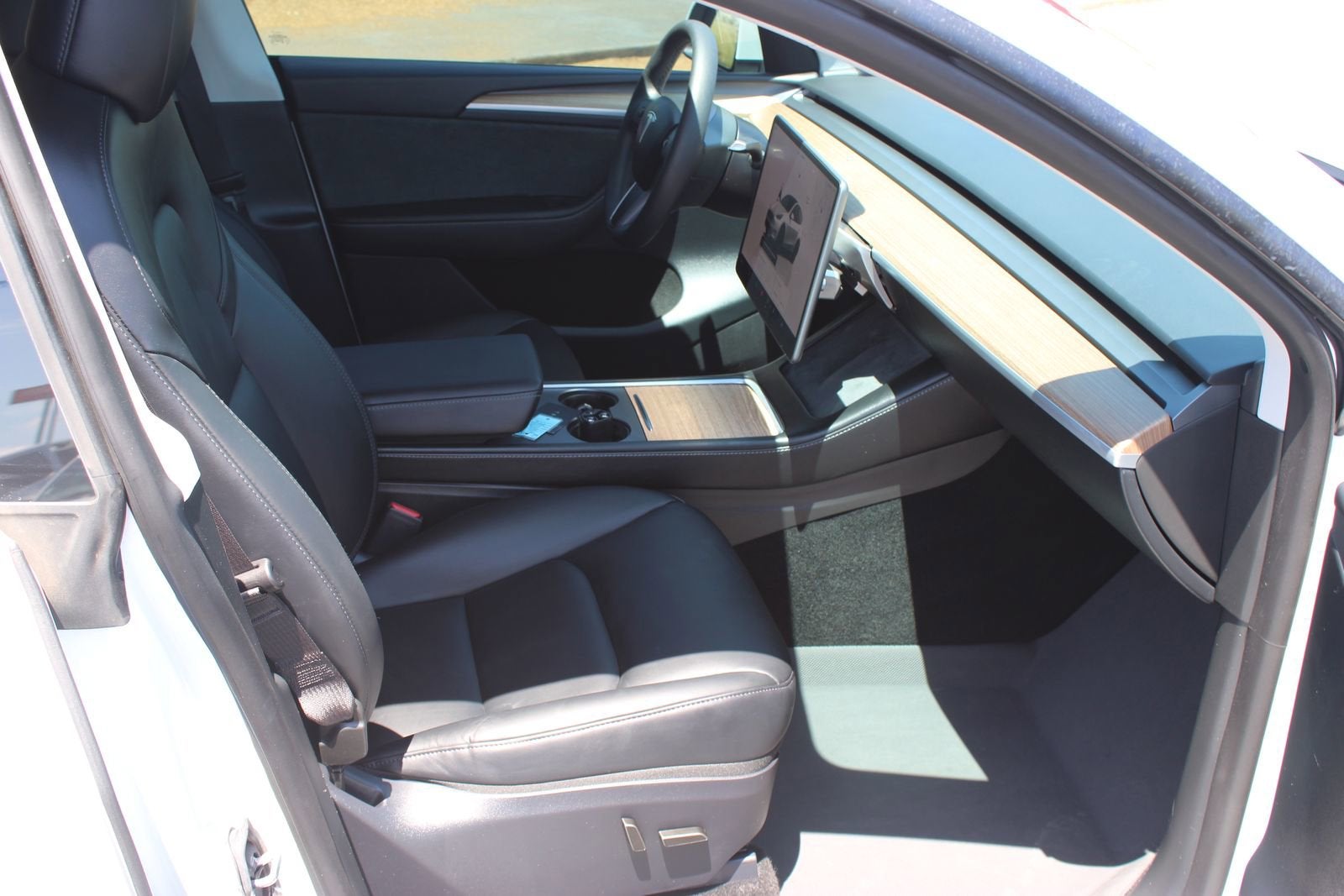 2024 Tesla Model Y Performance