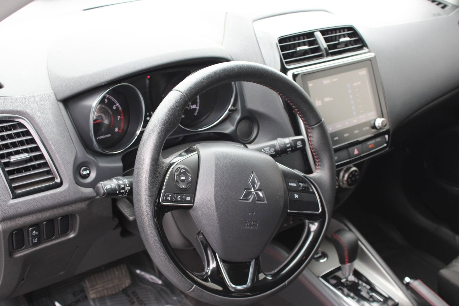 2023 Mitsubishi Outlander Sport ES