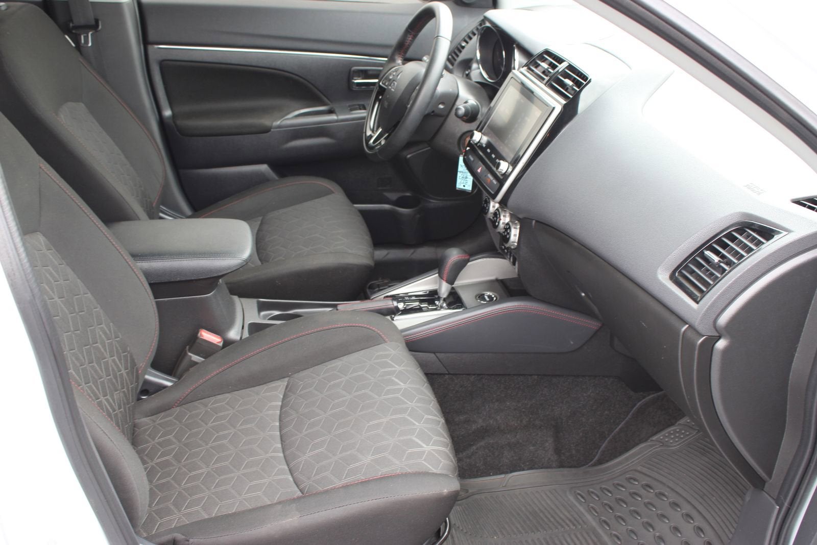 2023 Mitsubishi Outlander Sport ES