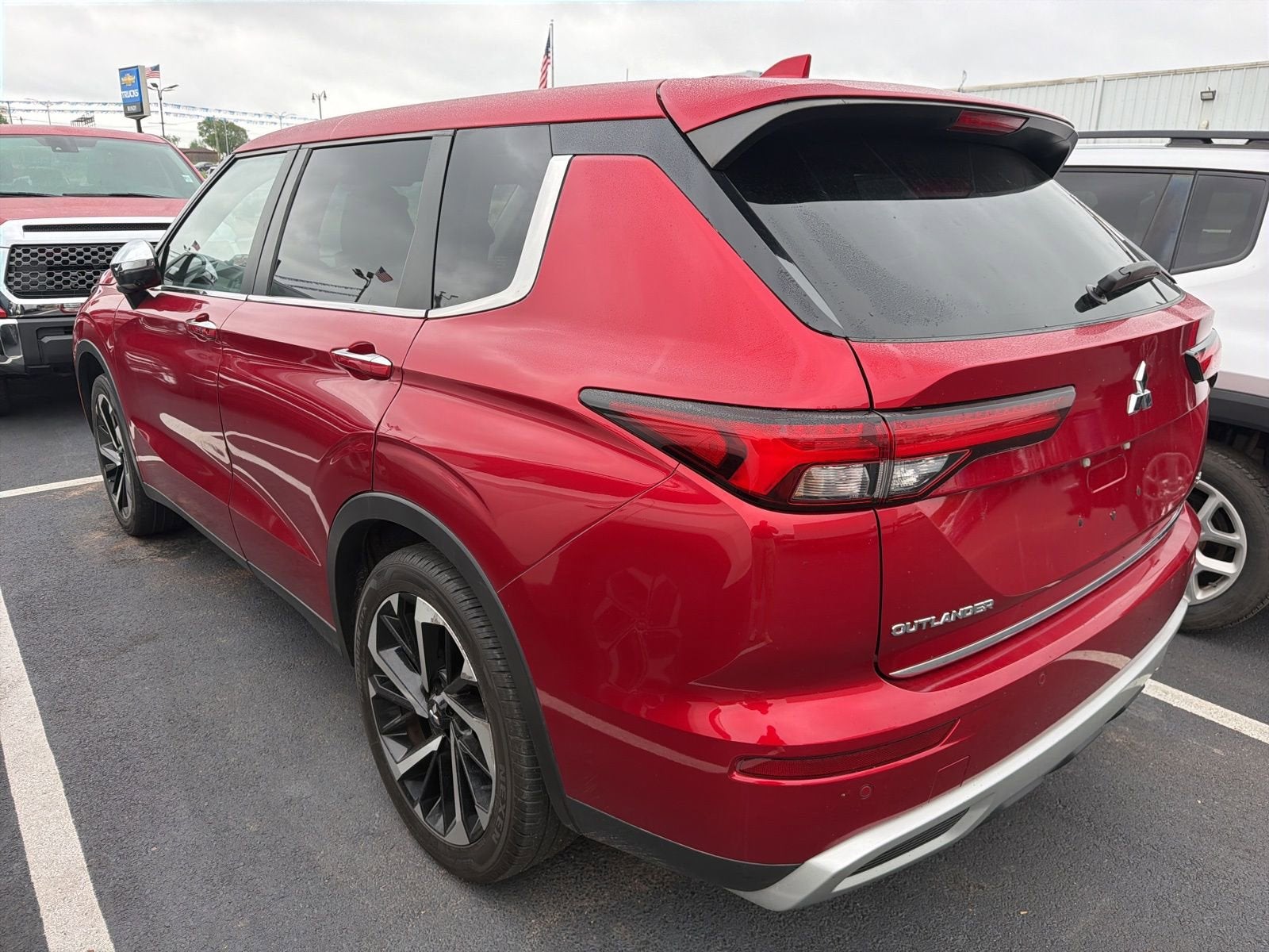 2022 Mitsubishi Outlander SE